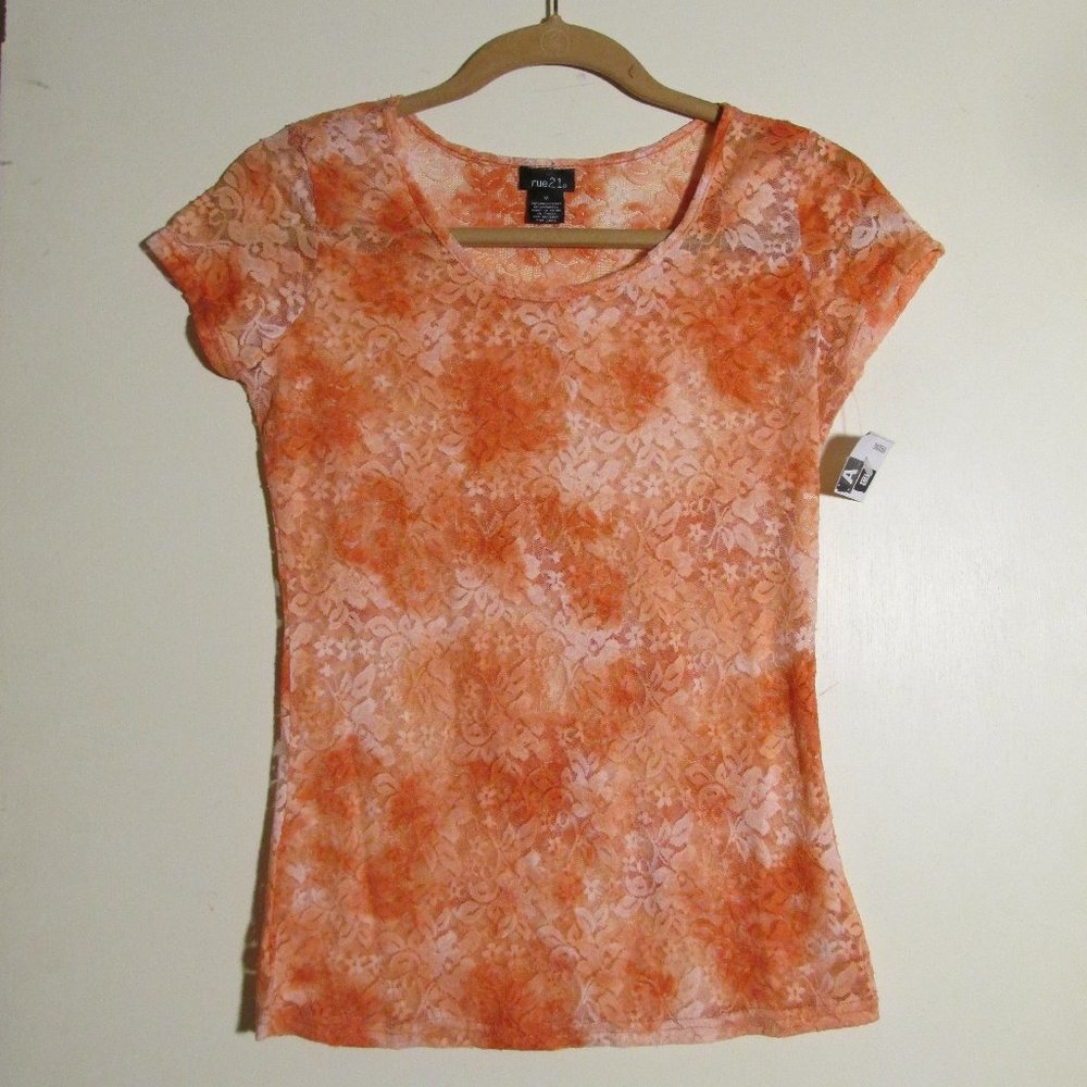 Rue 21 Junior Stretchy Lace Tee Tops. Never worn
